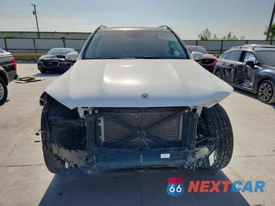 Piąte zdjęcie samochodu w środku: 2023 MERCEDES-BENZ GLS 450 4MATIC VIN:4JGFF5KE8PA891234 - miniatura