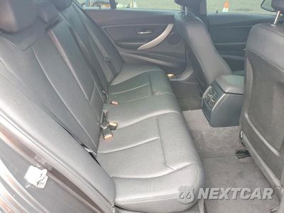 Zdjęcie 10 z 12 samochodu: 2017 BMW 320 XI VIN:WBA8E5G34HNU42616 - miniatura