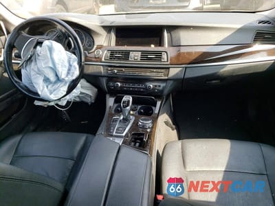 Zdjęcie 8 z 12 samochodu: 2016 BMW 528 XI VIN:WBA5A7C5XGG643599 - miniatura