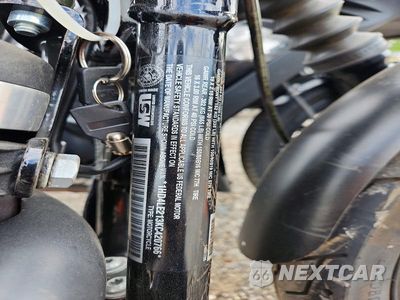 Zdjęcie 9 z 9 samochodu: 2019 HARLEY-DAVIDSON XL883 N VIN:1HD4LE213KC420766 - miniatura