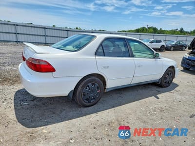 Trzecie zdjęcie samochodu z tyłu: 1998 HONDA ACCORD LX VIN:1HGCG5647WA058854 - miniatura
