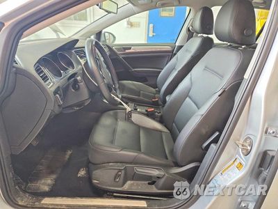Zdjęcie 7 z 12 samochodu: 2016 VOLKSWAGEN E-GOLF SEL PREMIUM VIN:WVWPP7AU0GW913160 - miniatura