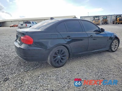 Trzecie zdjęcie samochodu z tyłu: 2011 BMW 328 I VIN:WBAPH7C54BE126324 - miniatura