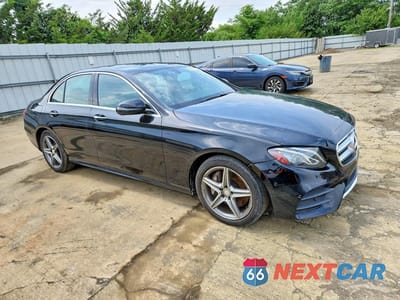 Czwarte zdjęcie samochodu z boku: 2017 MERCEDES-BENZ E 300 4MATIC VIN:WDDZF4KB7HA022956 - miniatura