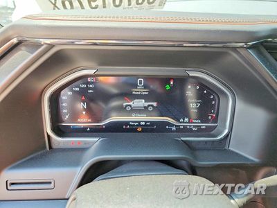 Zdjęcie 9 z 12 samochodu: 2024 GMC SIERRA K2500 AT4 VIN:1GT49PEY2RF189887 - miniatura
