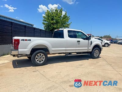 Czwarte zdjęcie samochodu z boku: 2019 FORD F250 SUPER DUTY VIN:1FD7X2B69KED70727 - miniatura