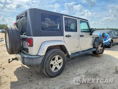 Trzecie zdjęcie samochodu z tyłu: 2008 JEEP WRANGLER UNLIMITED SAHARA VIN:1J8GA59148L525604 - miniatura