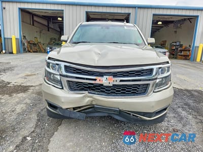 Piąte zdjęcie samochodu w środku: 2015 CHEVROLET SUBURBAN K1500 LT VIN:1GNSKJKC9FR726984 - miniatura