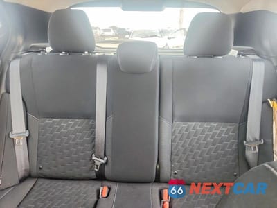 Zdjęcie 10 z 13 samochodu: 2021 NISSAN KICKS S VIN:3N1CP5BVXML564460 - miniatura
