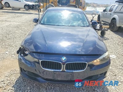 Piąte zdjęcie samochodu w środku: 2013 BMW 328 I VIN:WBA3A5C56DF604134 - miniatura