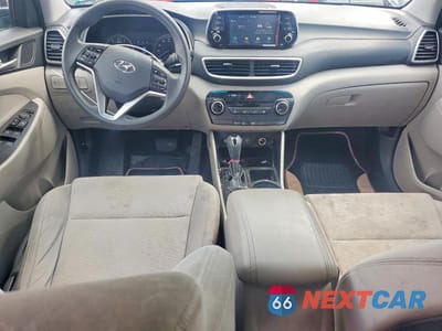 Zdjęcie 8 z 13 samochodu: 2019 HYUNDAI TUCSON SE VIN:KM8J2CA49KU857605 - miniatura
