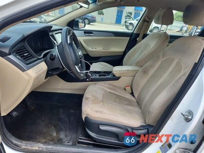 Zdjęcie 7 z 12 samochodu: 2019 HYUNDAI SONATA SE VIN:5NPE24AF7KH814355 - miniatura