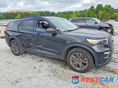 Czwarte zdjęcie samochodu z boku: 2021 FORD EXPLORER XLT VIN:1FMSK7DH6MGC22711 - miniatura