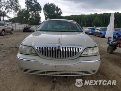 Piąte zdjęcie samochodu w środku: 2007 LINCOLN TOWN CAR SIGNATURE LIMITED VIN:1LNHM82V17Y636402 - miniatura