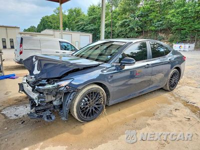 2025 TOYOTA CAMRY LE 4T1DAACK5SU120806 - główne zdjęcie licytacji z USA - miniatura
