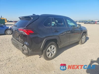 Trzecie zdjęcie samochodu z tyłu: 2020 TOYOTA RAV4 LE VIN:2T3F1RFV9LC096906 - miniatura