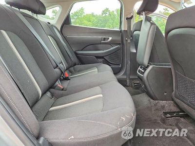 Zdjęcie 10 z 12 samochodu: 2024 HYUNDAI SONATA HYBRID SEL VIN:KMHL34JJXRA102024 - miniatura