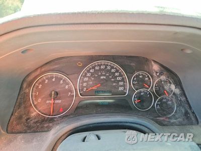 Zdjęcie 9 z 16 samochodu: 2005 GMC ENVOY XL VIN:1GKET16S556103984 - miniatura