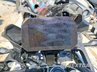 Zdjęcie 7 z 9 samochodu: 2025 BMW F800 GS VIN:WB10K5303S6K86653 - miniatura
