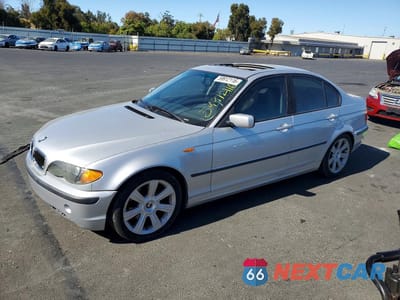 2002 BMW 325 I WBAEV33492KL68351 - główne zdjęcie licytacji z USA - miniatura