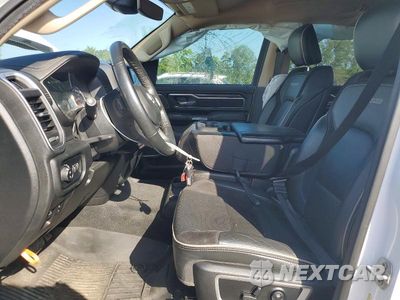 Zdjęcie 7 z 13 samochodu: 2020 RAM 1500 LARAMIE VIN:1C6RREJT4LN303705 - miniatura