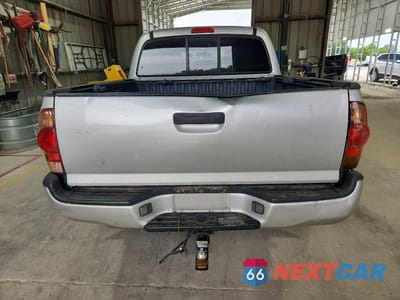 Zdjęcie 6 z 12 samochodu: 2006 TOYOTA TACOMA DOUBLE CAB PRERUNNER VIN:5TEJU62N26Z249770 - miniatura