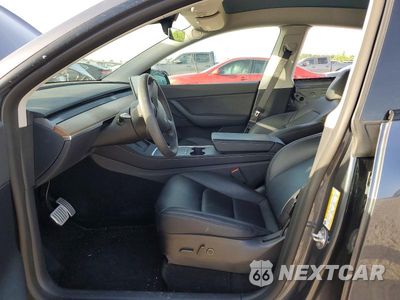 Zdjęcie 7 z 13 samochodu: 2022 TESLA MODEL Y VIN:7SAYGDEF9NF461955 - miniatura