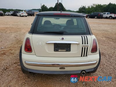 Zdjęcie 6 z 12 samochodu: 2003 MINI COOPER VIN:WMWRC334X3TE13318 - miniatura