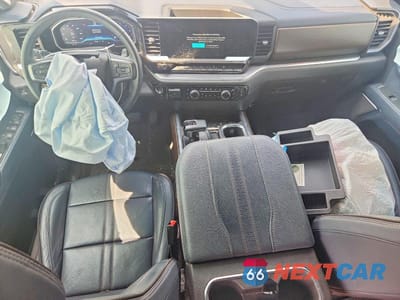 Zdjęcie 8 z 12 samochodu: 2024 CHEVROLET SILVERADO K1500 HIGH COUNTRY VIN:1GCUDJED7RZ282413 - miniatura