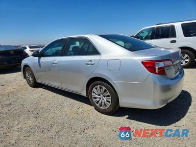 Drugie zdjęcie samochodu z przodu: 2013 TOYOTA CAMRY LE VIN:4T1BF1FK6DU233283 - miniatura