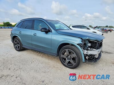 Czwarte zdjęcie samochodu z boku: 2025 MERCEDES-BENZ GLC 350E VIN:W1NKM5GB9SF357106 - miniatura