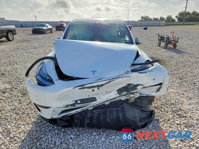 Piąte zdjęcie samochodu w środku: 2021 TESLA MODEL X EV VIN:5YJYGDEE5MF100452 - miniatura