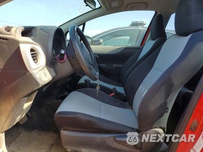 Zdjęcie 7 z 11 samochodu: 2014 TOYOTA YARIS 5-DOOR L VIN:JTDKTUD39ED596592 - miniatura