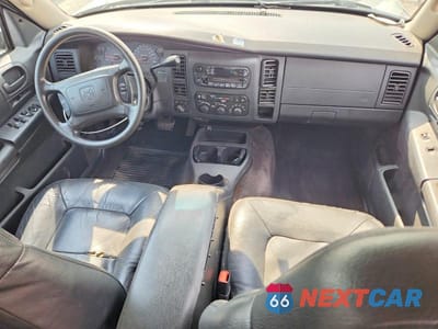 Zdjęcie 8 z 13 samochodu: 2002 DODGE DURANGO SLT VIN:1B4HS48N72F220821 - miniatura
