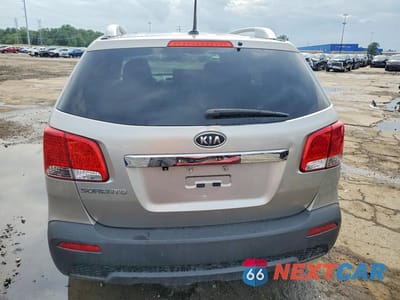 Zdjęcie 6 z 13 samochodu: 2013 KIA SORENTO LX VIN:5XYKT4A62DG391095 - miniatura