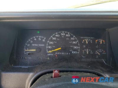 Zdjęcie 9 z 12 samochodu: 1999 CHEVROLET SUBURBAN K1500 VIN:3GNFK16R9XG194038 - miniatura