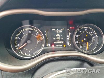 Zdjęcie 9 z 13 samochodu: 2017 JEEP CHEROKEE LATITUDE VIN:1C4PJLCBXHW549109 - miniatura