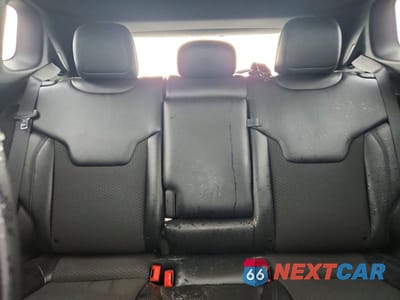Zdjęcie 10 z 13 samochodu: 2023 JEEP COMPASS LATITUDE VIN:3C4NJDBNXPT519492 - miniatura