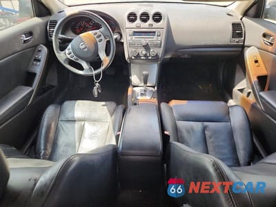 Zdjęcie 8 z 12 samochodu: 2008 NISSAN ALTIMA 3.5SE VIN:1N4BL24E78C146865 - miniatura