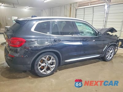 Trzecie zdjęcie samochodu z tyłu: 2021 BMW X3 SDRIVE30I VIN:5UXTY3C01M9E30447 - miniatura