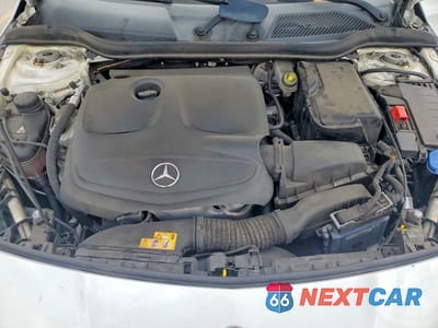 Zdjęcie 11 z 12 samochodu: 2018 MERCEDES-BENZ CLA 250 4MATIC VIN:WDDSJ4GB2JN691806 - miniatura