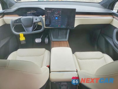 Zdjęcie 8 z 13 samochodu: 2023 TESLA MODEL X VIN:7SAXCBE58PF372786 - miniatura