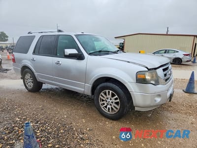 Czwarte zdjęcie samochodu z boku: 2012 FORD EXPEDITION LIMITED VIN:1FMJU1K53CEF26777 - miniatura
