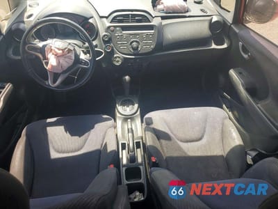 Zdjęcie 8 z 12 samochodu: 2013 HONDA FIT SPORT VIN:JHMGE8H59DC035122 - miniatura