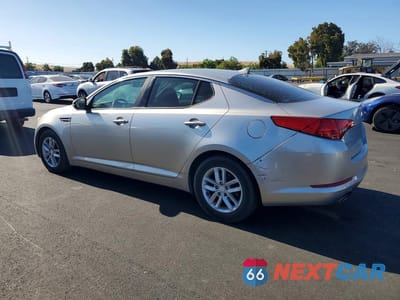 Drugie zdjęcie samochodu z przodu: 2013 KIA OPTIMA LX VIN:5XXGM4A73DG243179 - miniatura
