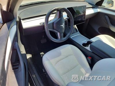 Zdjęcie 8 z 12 samochodu: 2023 TESLA MODEL Y VIN:7SAYGDEE7PA172239 - miniatura