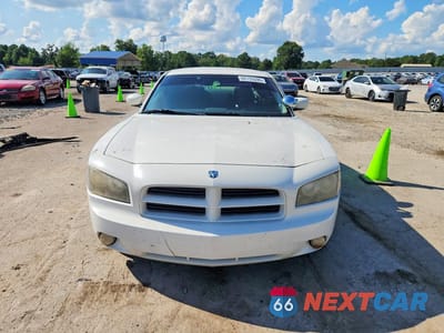 Piąte zdjęcie samochodu w środku: 2008 DODGE CHARGER VIN:2B3KA43H48H255113 - miniatura