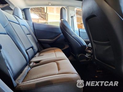 Zdjęcie 10 z 12 samochodu: 2022 TESLA MODEL Y VIN:7SAYGDEF9NF397951 - miniatura