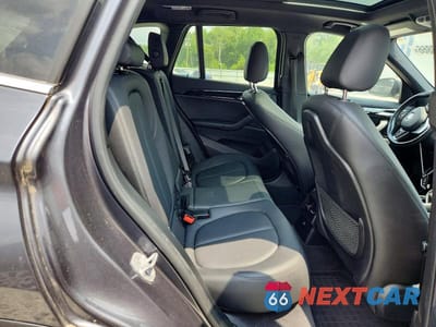 Zdjęcie 11 z 13 samochodu: 2018 BMW X1 VIN:WBXHT3Z36J4A65959 - miniatura