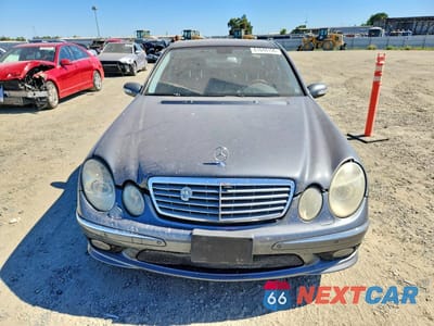 Piąte zdjęcie samochodu w środku: 2006 MERCEDES-BENZ E 500 VIN:WDBUF70J56A832596 - miniatura